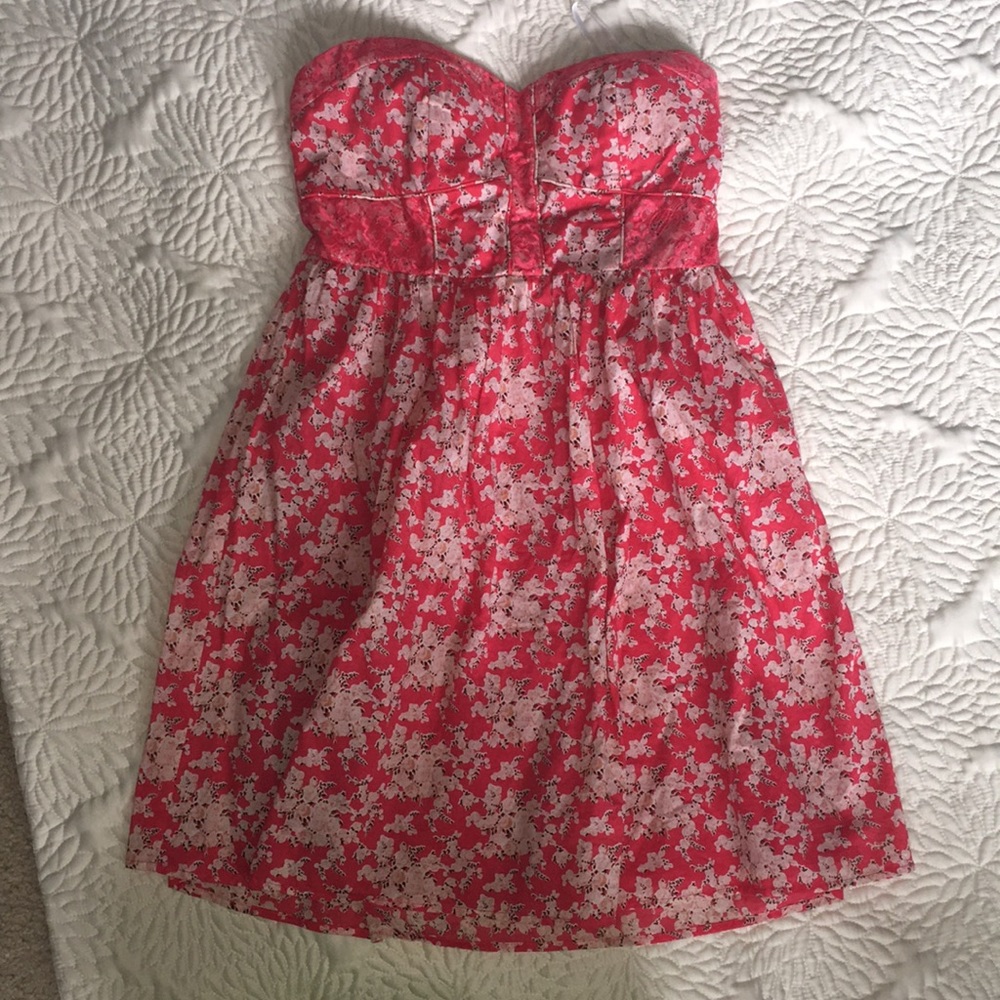 Mod cloth strapless dress